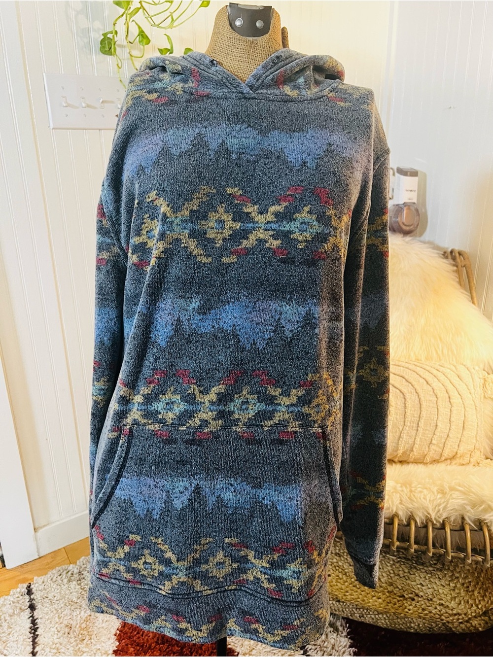 Brooklyn Cloth Gray Crewneck Hoodie with Multicolor Aztec Motif
